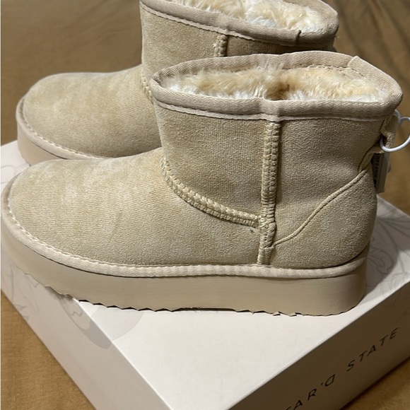 Altard State tan cloud booties size 6 NWT - Picture 3 of 4